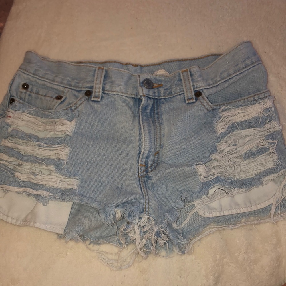 Levi’s cut off‘s!